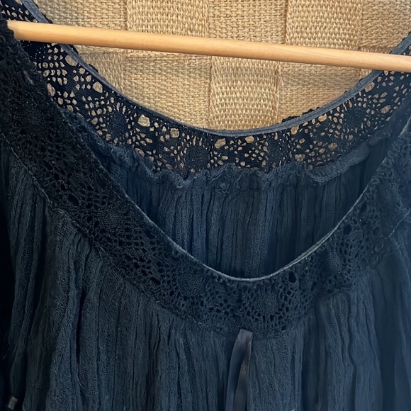 Jens Pirate Booty Off Shoulder dress/tunic - Picture 3 of 3